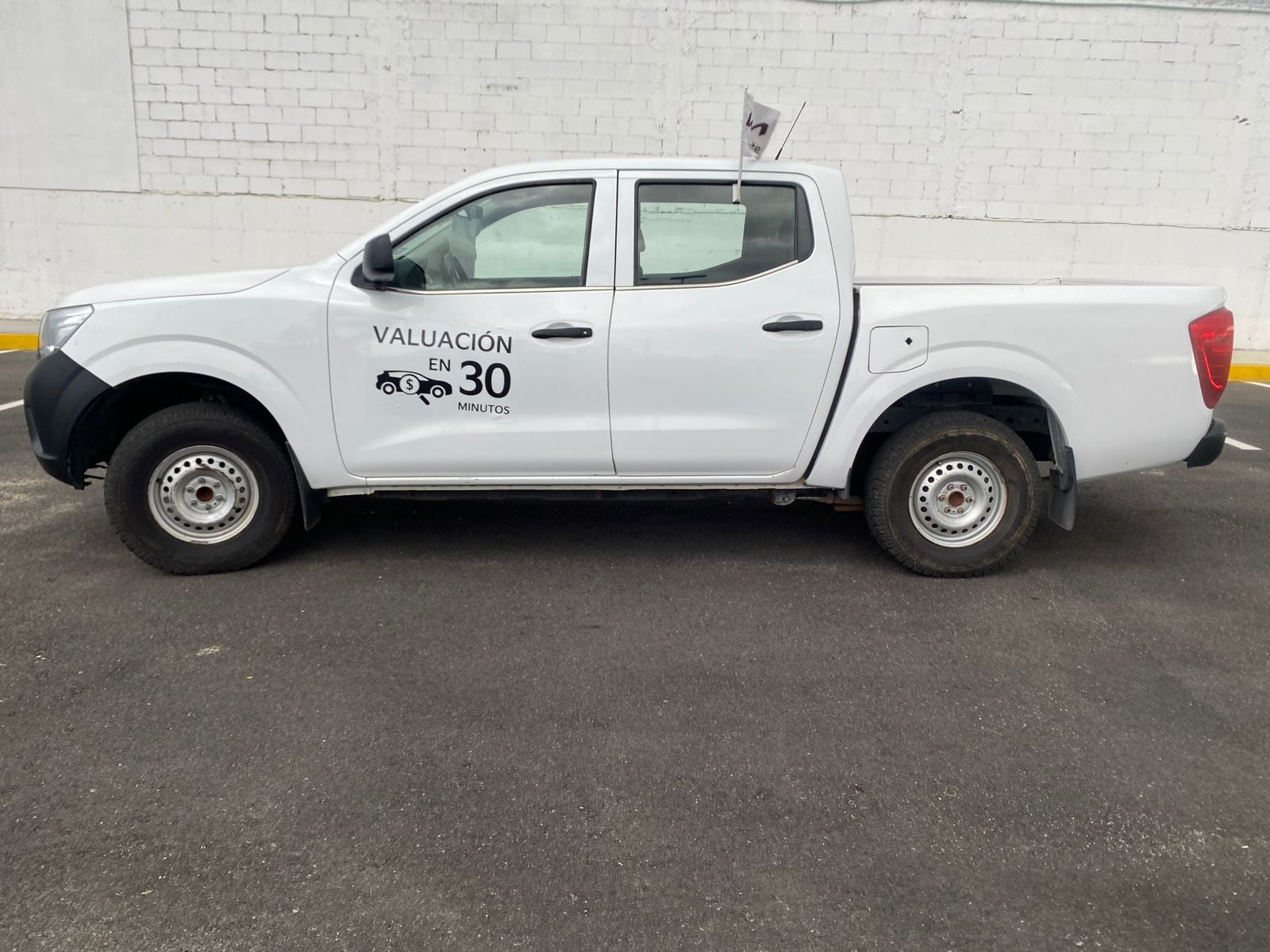 2020 Nissan NP300 2.5 Doble Cabina Se Aa Pack Seg Mt