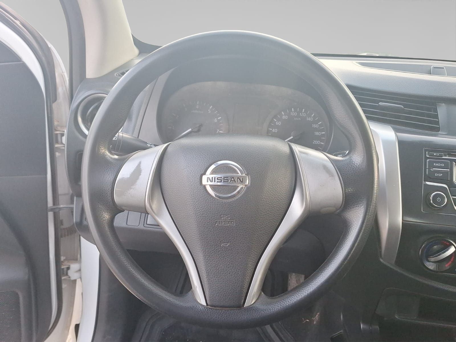 2020 Nissan NP300 2.5 Doble Cabina Se Aa Pack Seg Mt