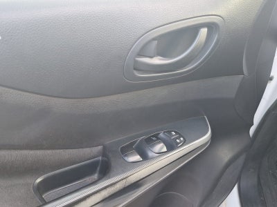 2020 Nissan NP300 2.5 Doble Cabina Se Aa Pack Seg Mt