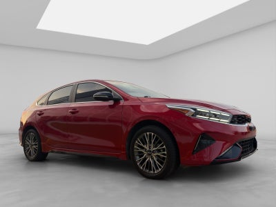 2022 Kia Forte 2.0 GT Line 4p At
