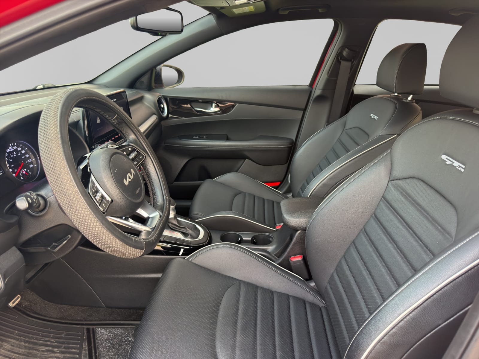 2022 Kia Forte 2.0 GT Line 4p At