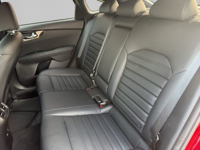 2022 Kia Forte 2.0 GT Line 4p At