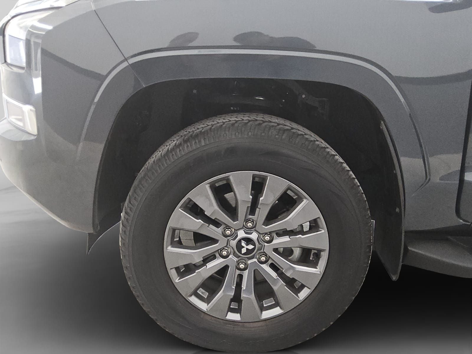 2025 Mitsubishi L200 2.4 Gls Cabina Doble 4x4 Diesel At