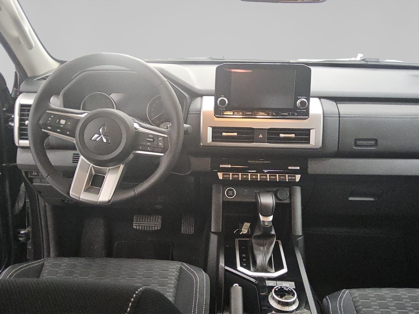 2025 Mitsubishi L200 2.4 Gls Cabina Doble 4x4 Diesel At