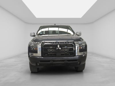2025 Mitsubishi L200 2.4 Gls Cabina Doble 4x4 Diesel At
