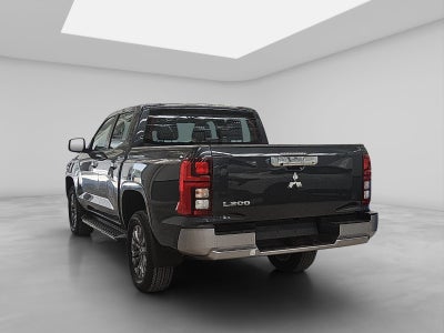 2025 Mitsubishi L200 2.4 Gls Cabina Doble 4x4 Diesel At