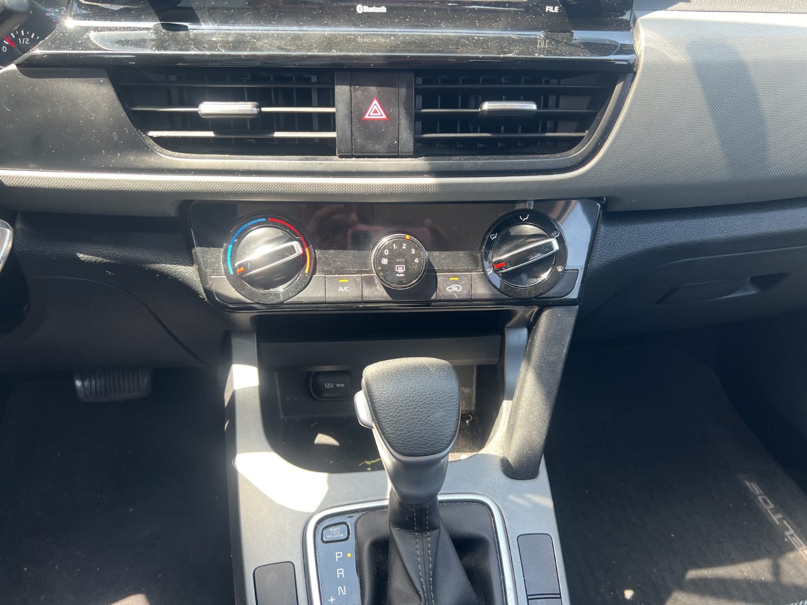 2022 Kia Seltos 1.6 Lx Mt