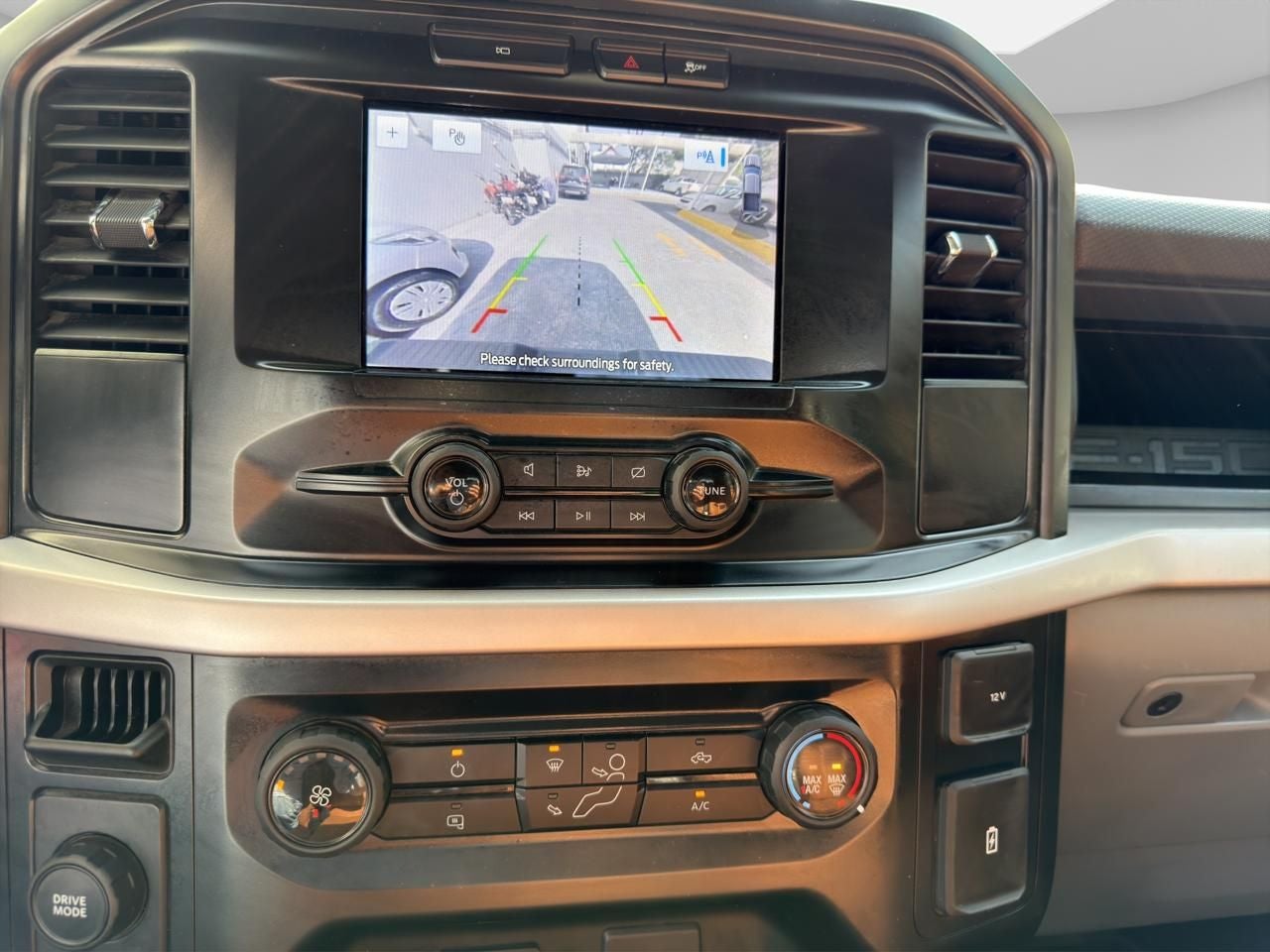 2023 Ford F-150 3.3 XL Doble Cabina V6 4x2 At