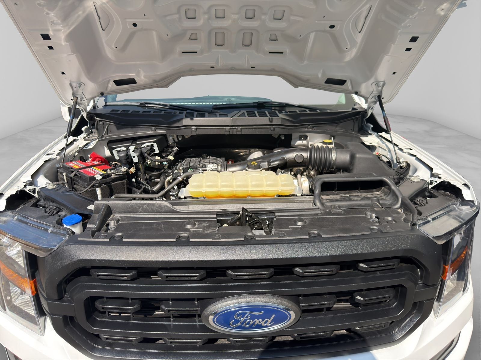 2023 Ford F-150 3.3 XL Doble Cabina V6 4x2 At