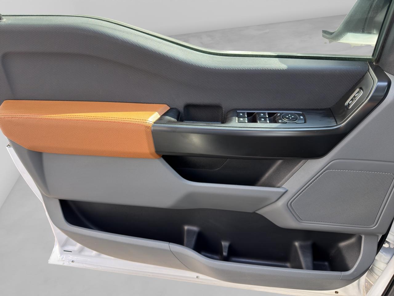 2023 Ford F-150 3.3 XL Cabina Regular V6 4x2 At