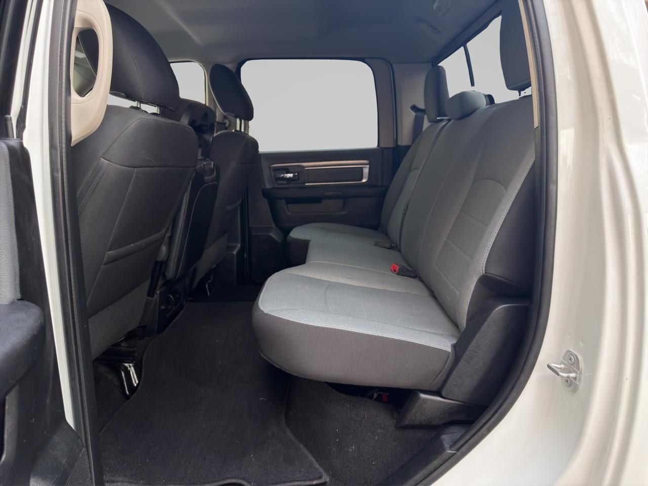 2022 RAM 1500 SLT Trabajo Crew Cab