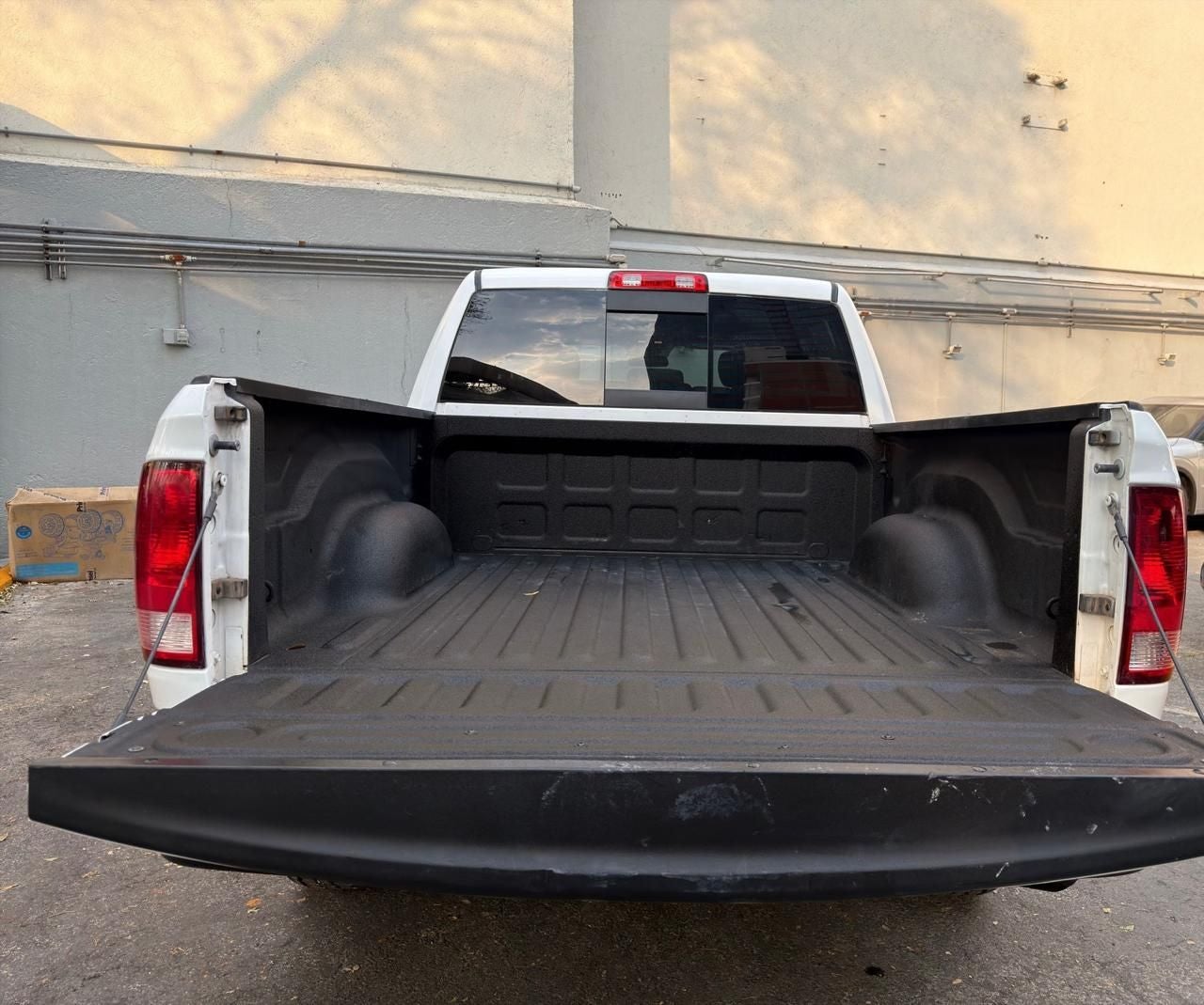 2022 RAM 1500 SLT Trabajo Crew Cab