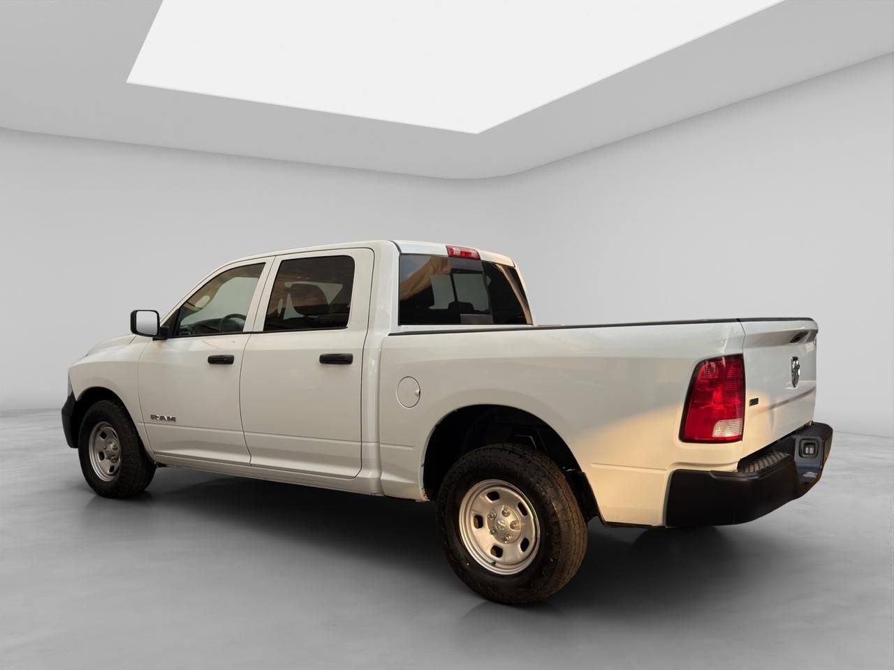 2022 RAM 1500 SLT Trabajo Crew Cab