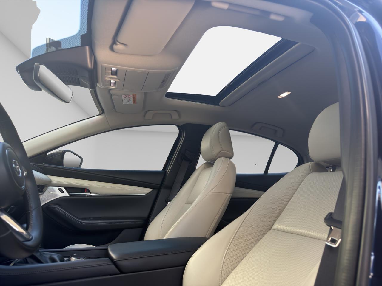 2025 Mazda Mazda 3 2.5 Signature Hb At