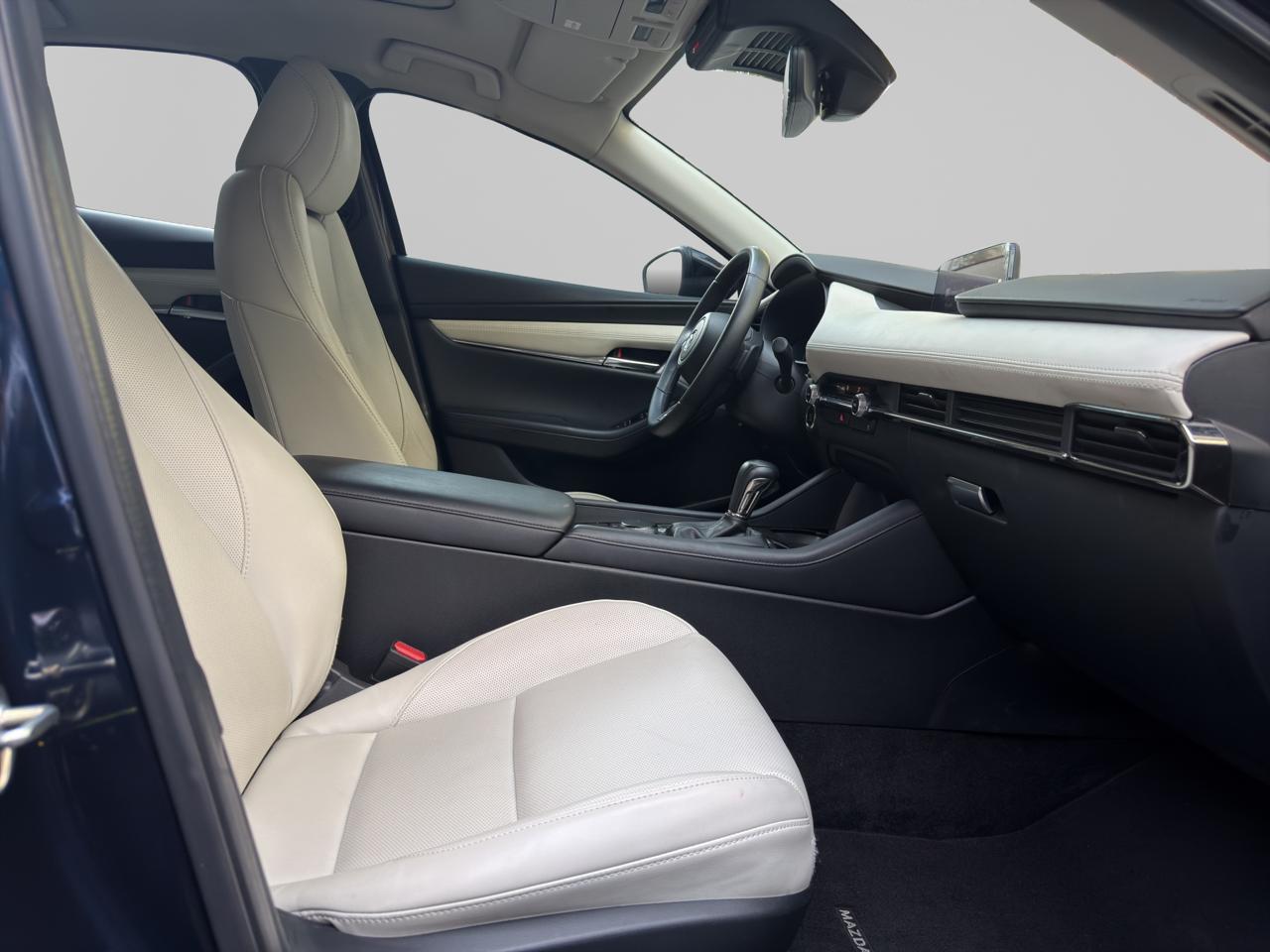 2025 Mazda Mazda 3 2.5 Signature Hb At