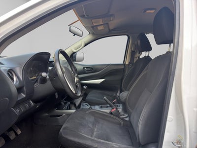 2020 Nissan NP300 Doble Cabina 2.5 SE Paq Seguridad Mt