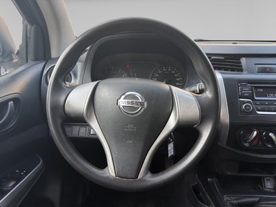 2020 Nissan NP300 Doble Cabina 2.5 SE Paq Seguridad Mt