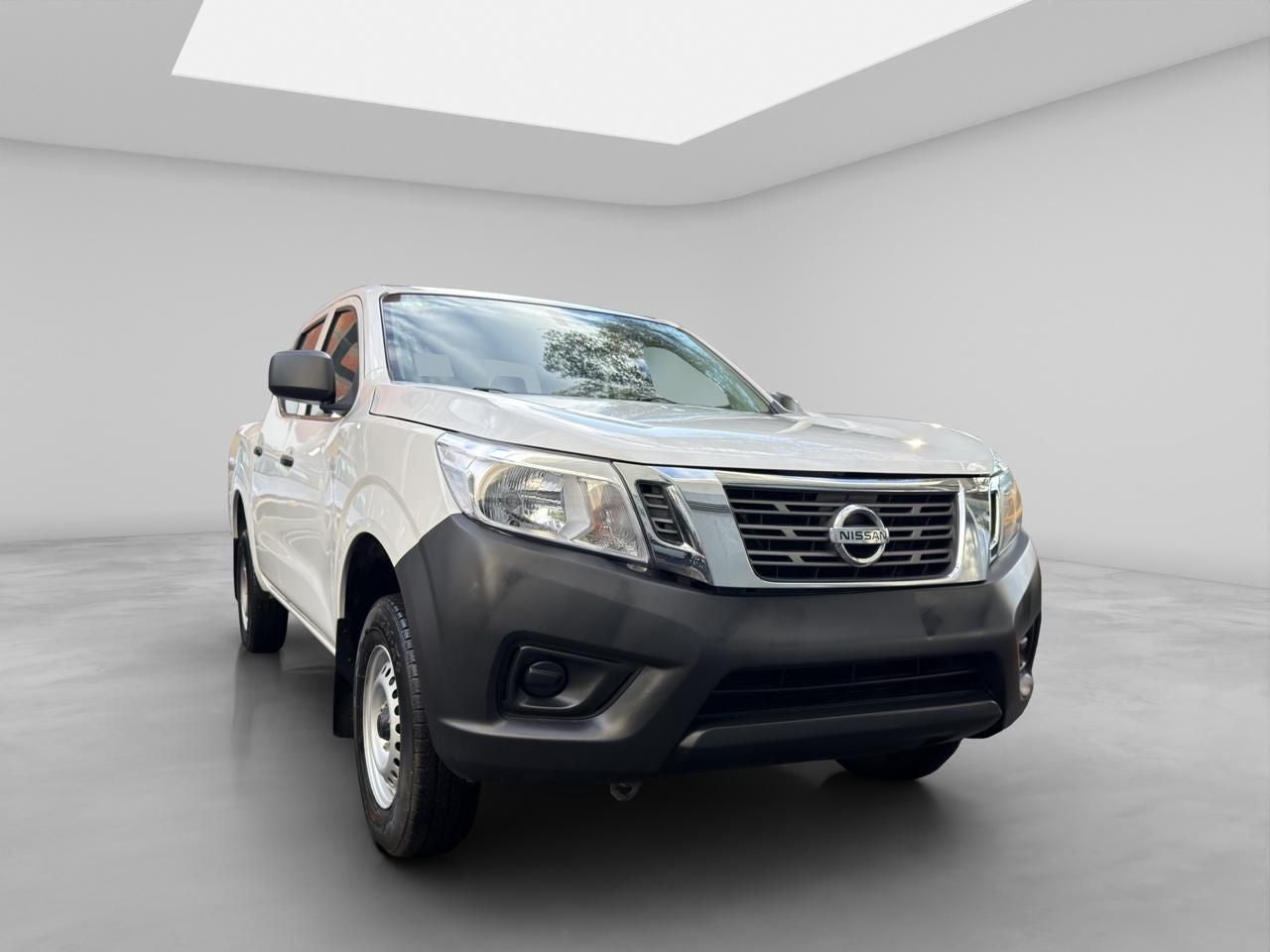 2020 Nissan NP300 Doble Cabina 2.5 SE Paq Seguridad Mt