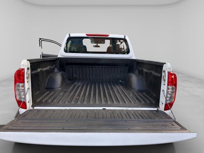 2020 Nissan NP300 Doble Cabina 2.5 SE Paq Seguridad Mt