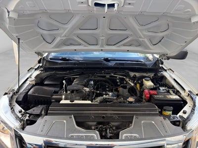 2020 Nissan NP300 Doble Cabina 2.5 SE Paq Seguridad Mt