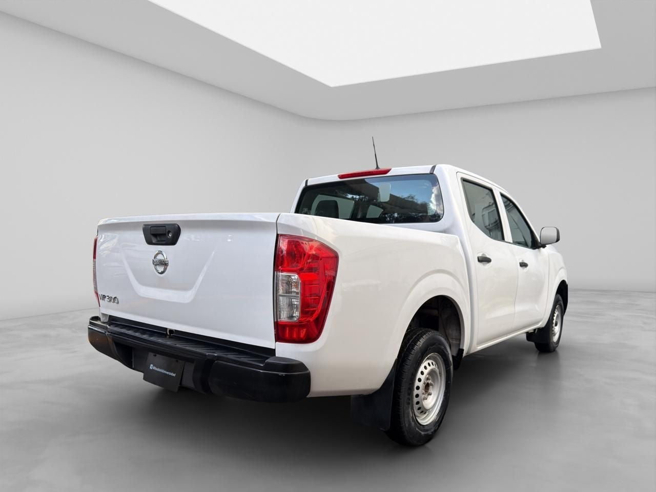 2020 Nissan NP300 Doble Cabina 2.5 SE Paq Seguridad Mt