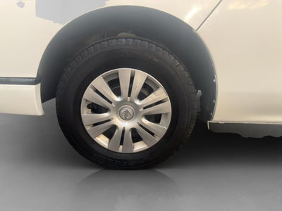 2023 Nissan Urvan 2.5 14 Pasajeros Amplia AA Mt