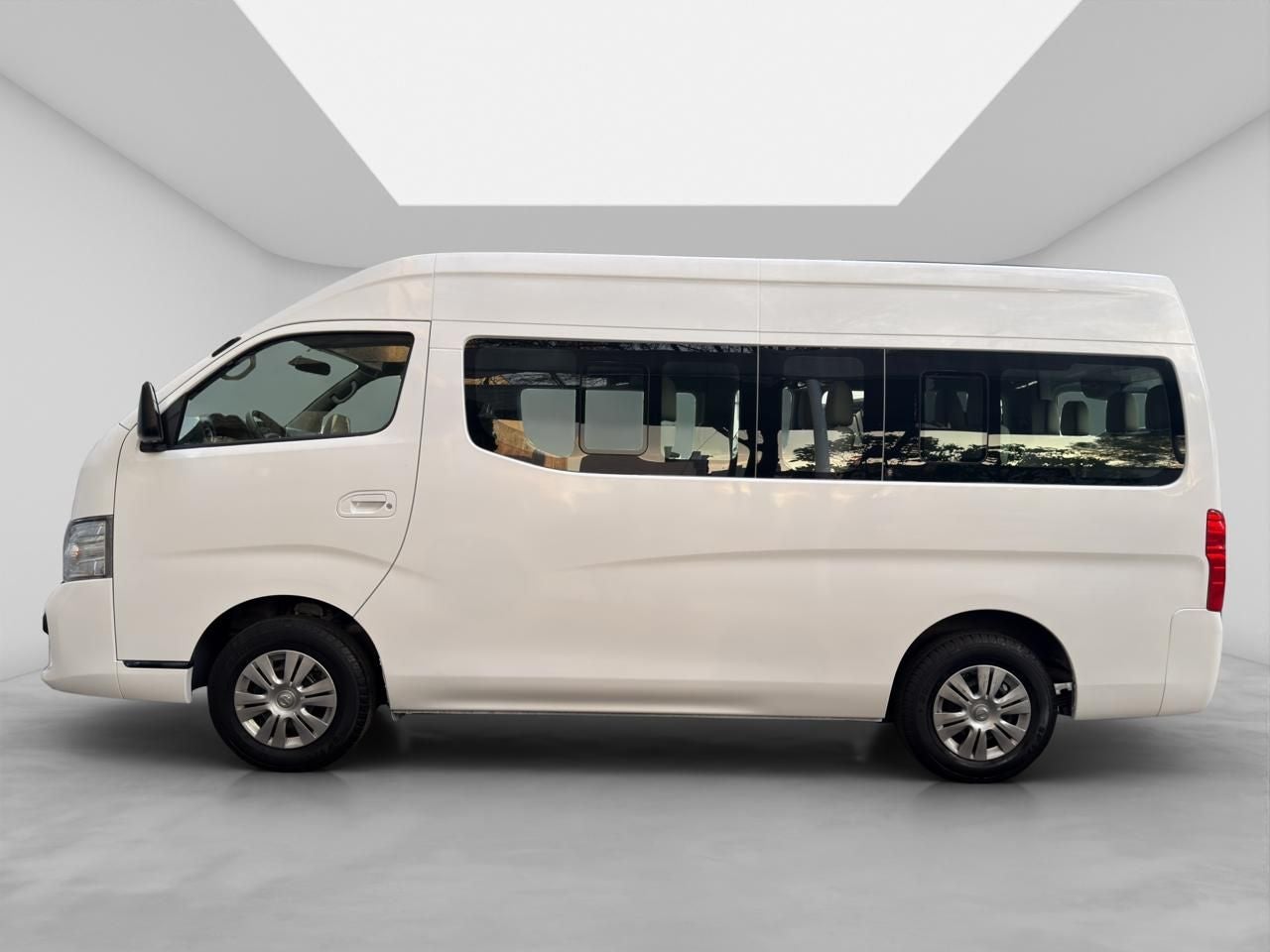 2023 Nissan Urvan 2.5 14 Pasajeros Amplia AA Mt