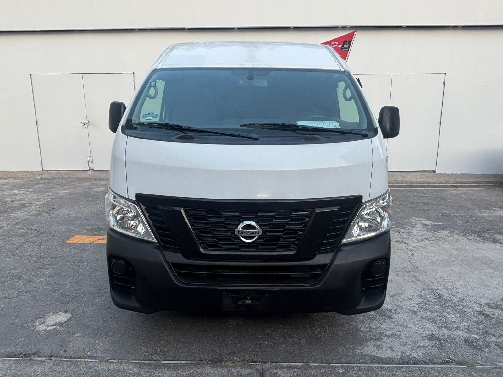 2022 Nissan Urvan 2.5 Panel Ventanas Amplia Paquete Seguridad Mt