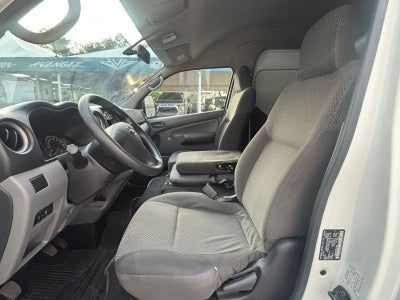 2022 Nissan Urvan 2.5 Panel Ventanas Amplia Paquete Seguridad Mt