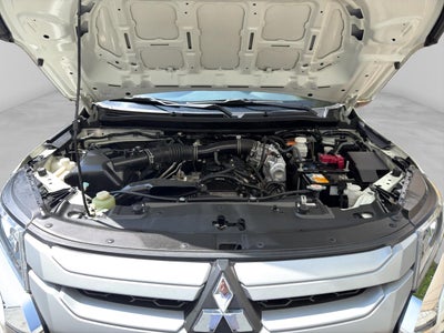 2023 Mitsubishi L200 2.4 Glx Cabina Doble 4x2 Mt