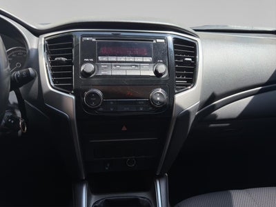 2023 Mitsubishi L200 2.4 Glx Cabina Doble 4x2 Mt