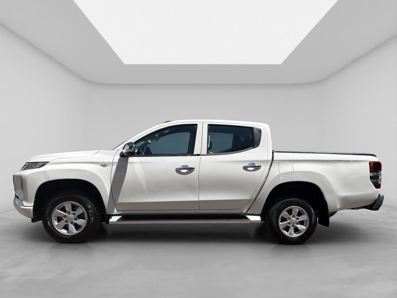 2022 Mitsubishi L200 2.4 GLX 4x2 Mt