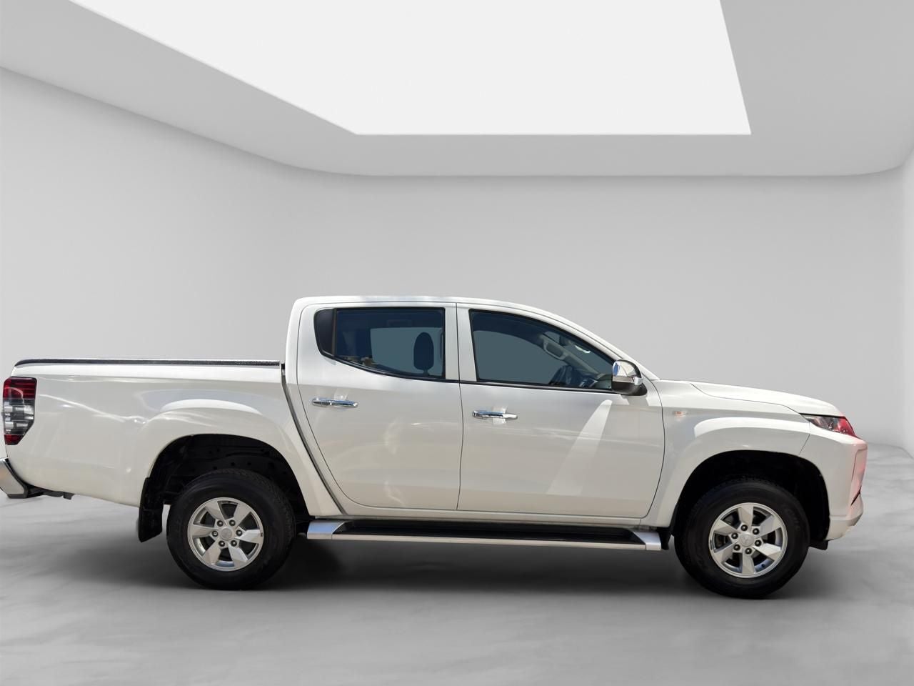 2022 Mitsubishi L200 2.4 GLX 4x2 Mt