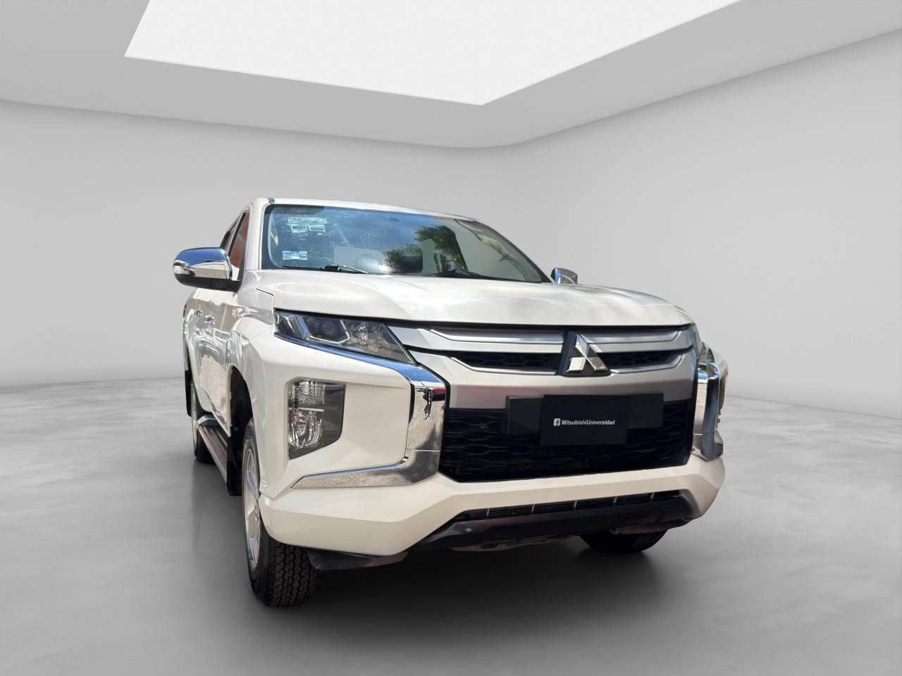 2022 Mitsubishi L200 2.4 GLX 4x2 Mt