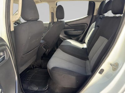 2022 Mitsubishi L200 2.4 GLX 4x2 Mt