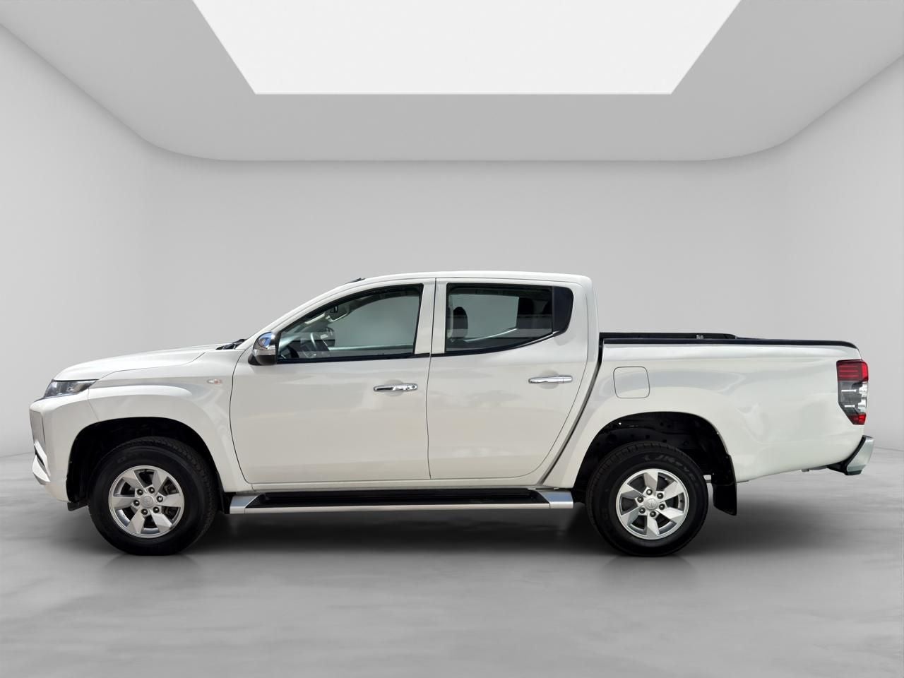 2022 Mitsubishi L200 2.4 GLX 4x2 Mt