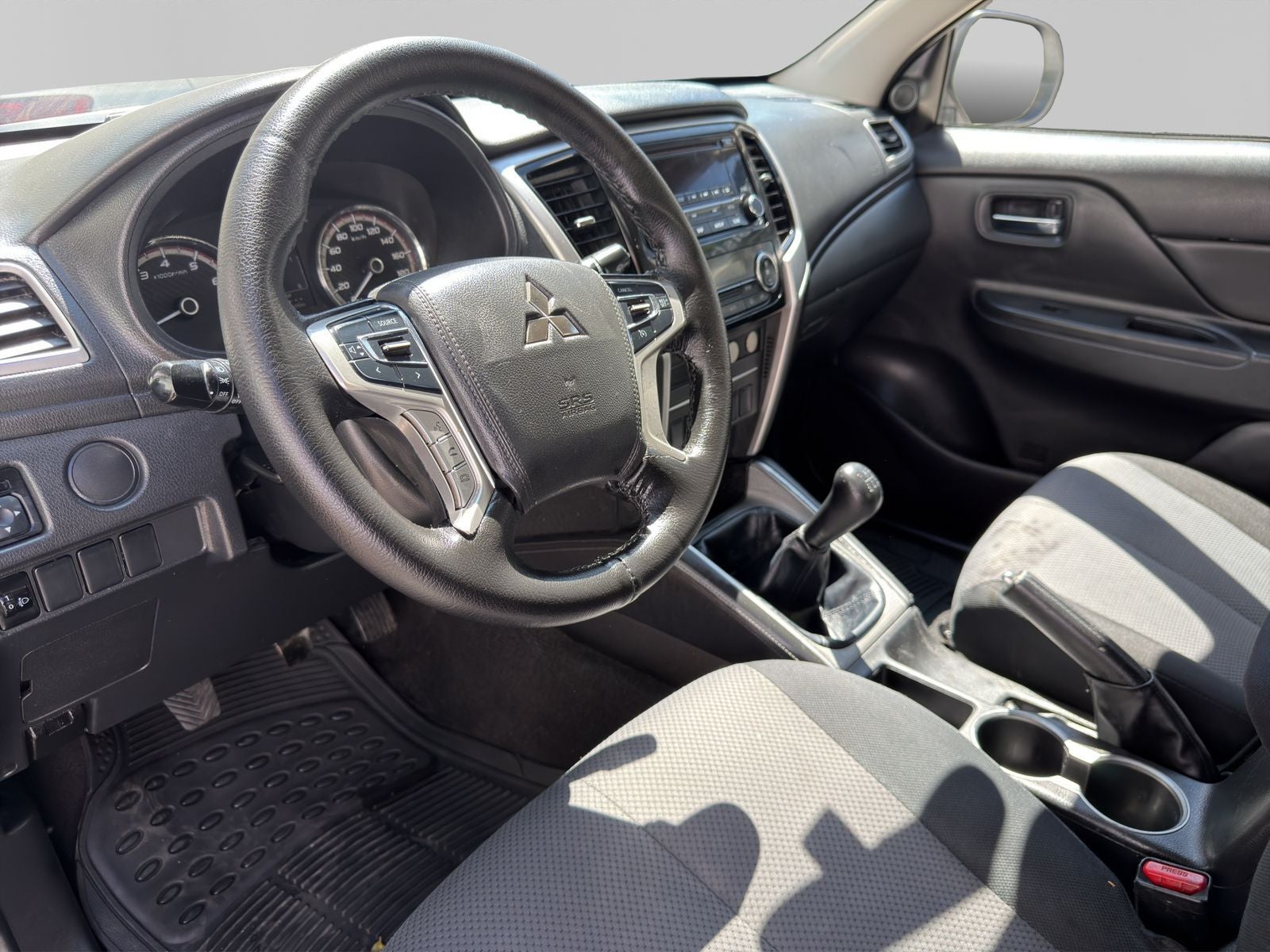 2022 Mitsubishi L200 2.4 GLX 4x2 Mt