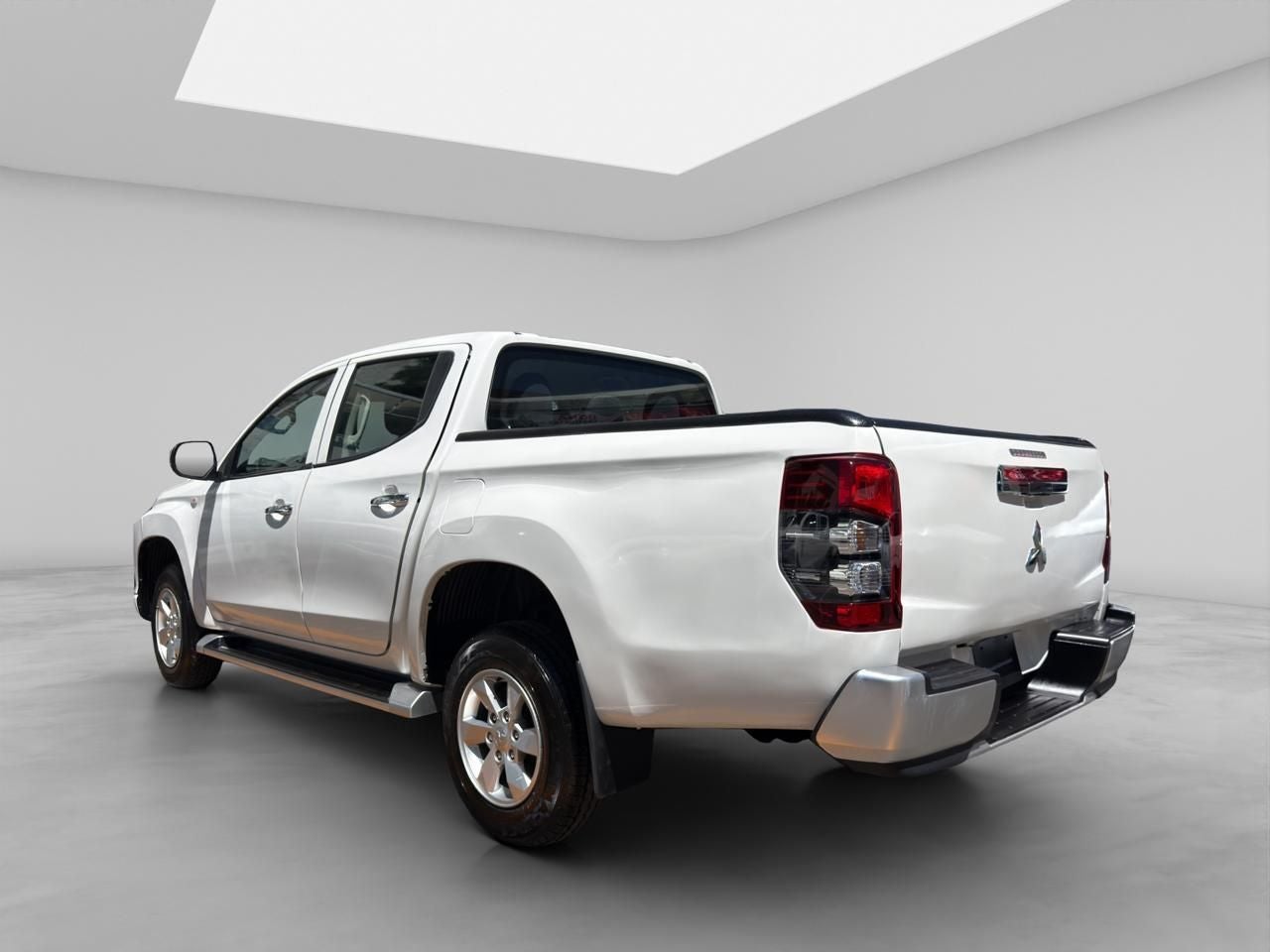 2022 Mitsubishi L200 2.4 GLX 4x2 Mt