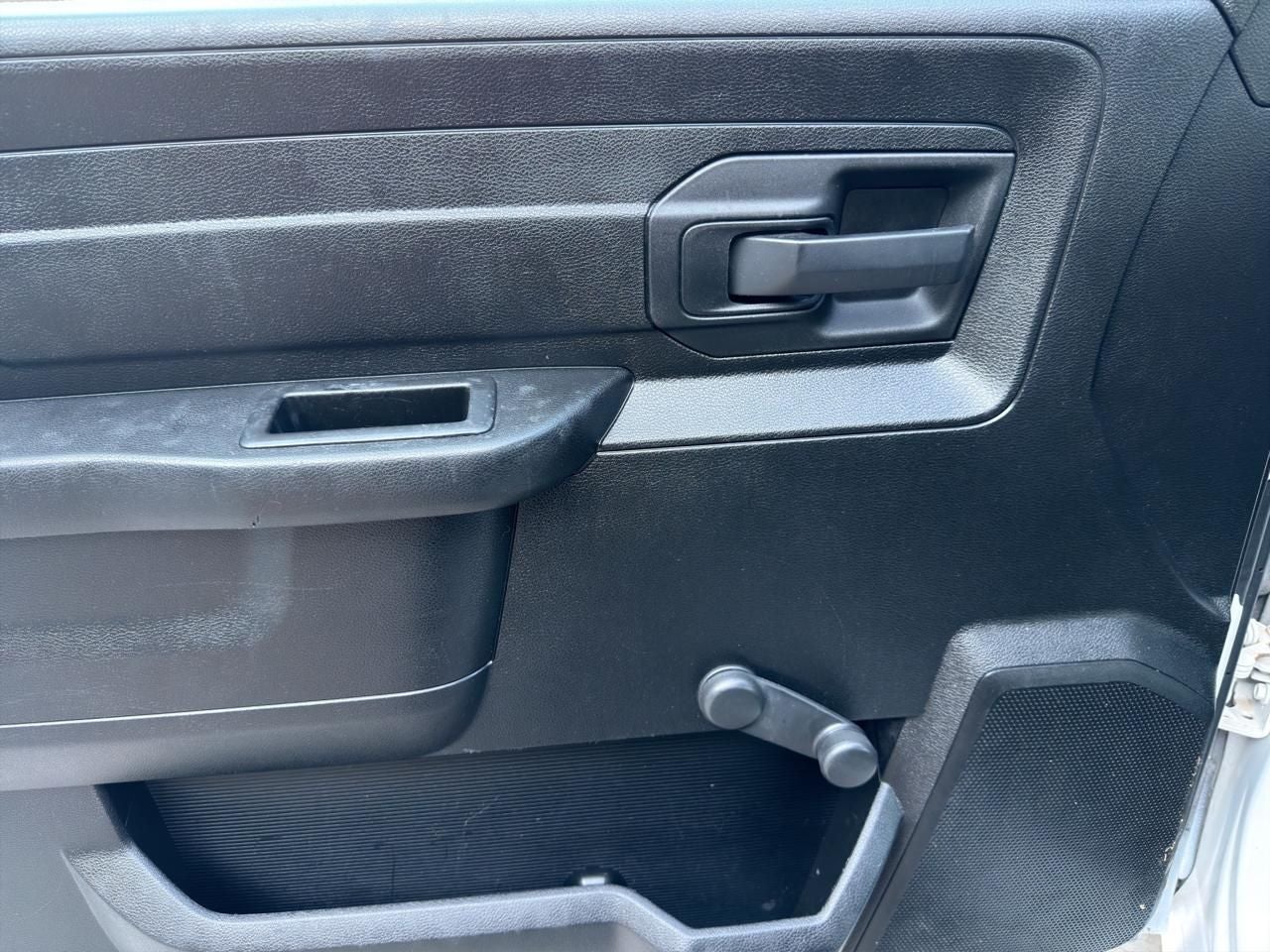 2020 RAM 1500 3.3 V6 XL Cab Regular 4x2 AT