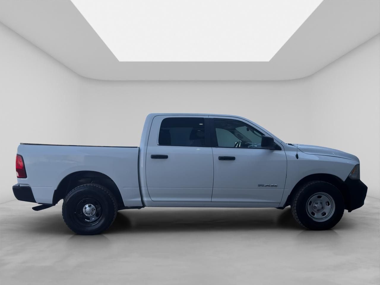 2020 RAM 1500 3.3 V6 XL Crew Cab 4x2 At