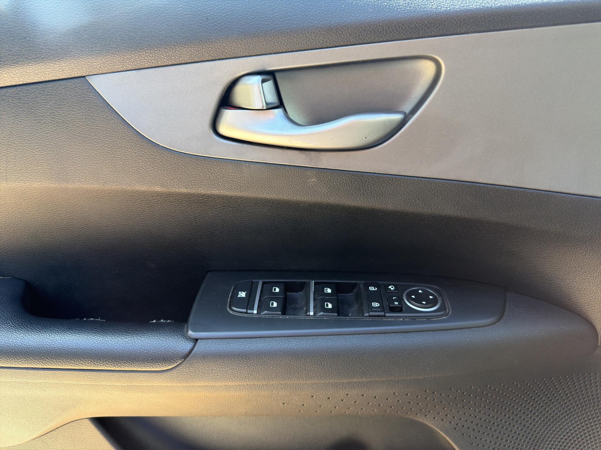 2021 Kia Forte 2.0 LX 4 p At