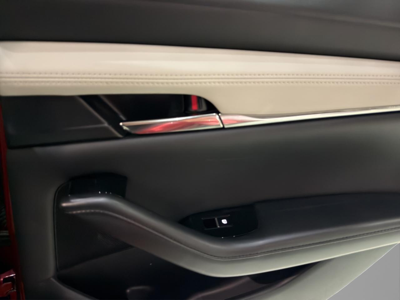 2025 Mazda Mazda 3 2.5 Signature Sedan At