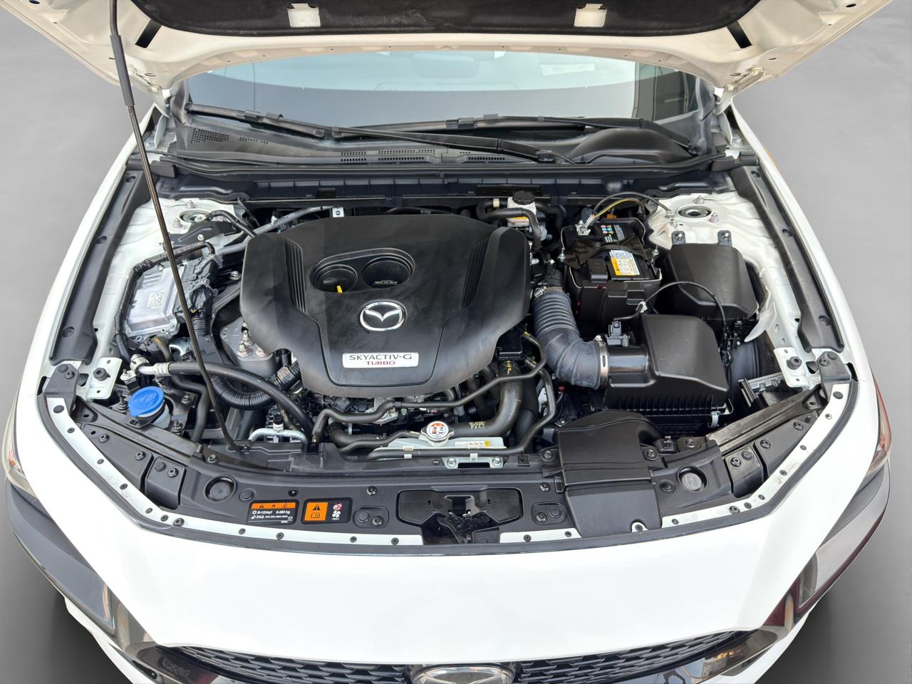 2025 Mazda Mazda 3 2.5 Signature Sedan At