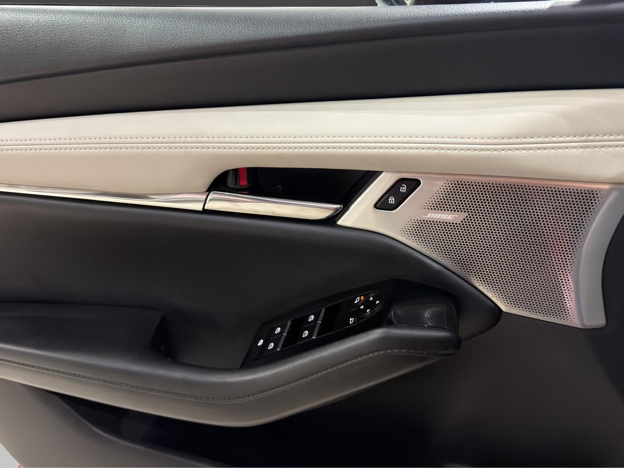 2025 Mazda Mazda 3 2.5 Signature Hb At