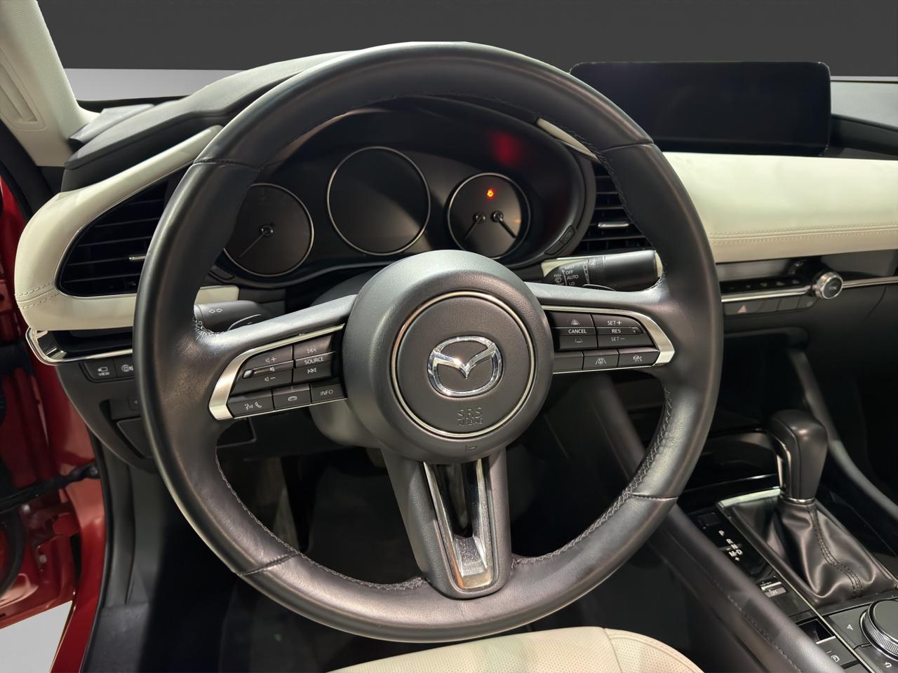 2025 Mazda Mazda 3 2.5 Signature Hb At