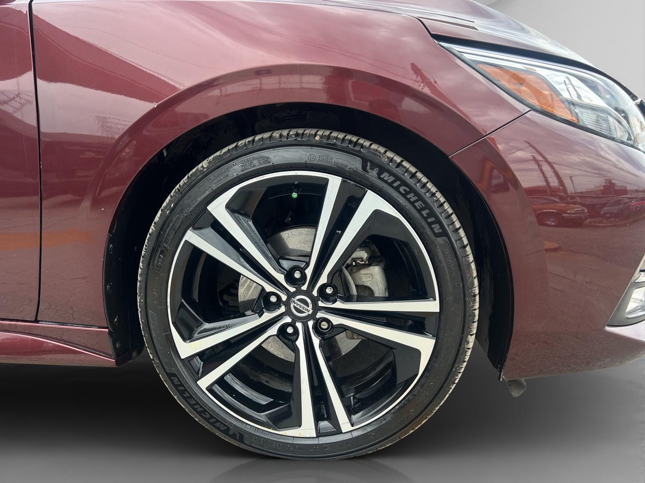 2023 Nissan Sentra 2.0 SR Platinum At