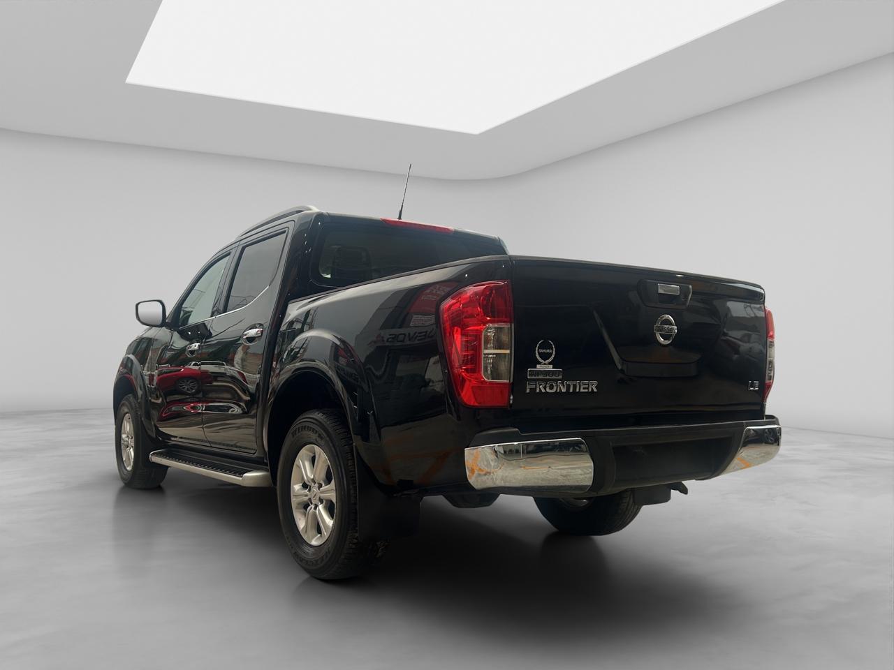 2019 Nissan NP300 Frontier 2.5 LE Ac Doble Cabina Mt