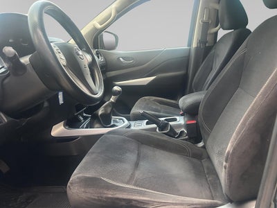2019 Nissan NP300 Frontier 2.5 LE Ac Doble Cabina Mt