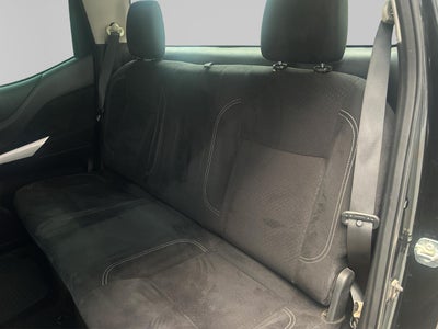2019 Nissan NP300 Frontier 2.5 LE Ac Doble Cabina Mt