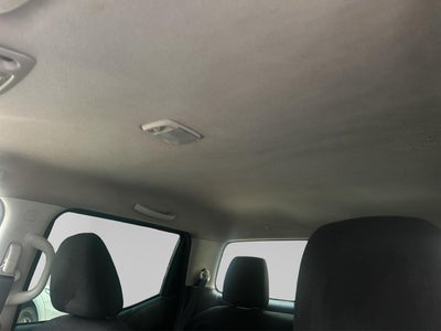 2019 Nissan NP300 Frontier 2.5 LE Ac Doble Cabina Mt